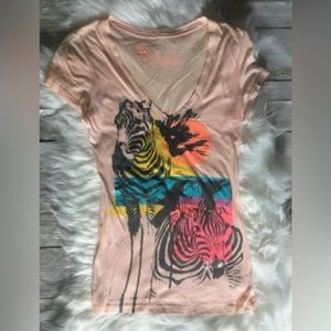 Woman’s short sleeve top scoop neck graphic tee - Size M